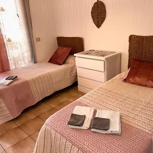 Castle 411 Los Cristianos (Tenerife)